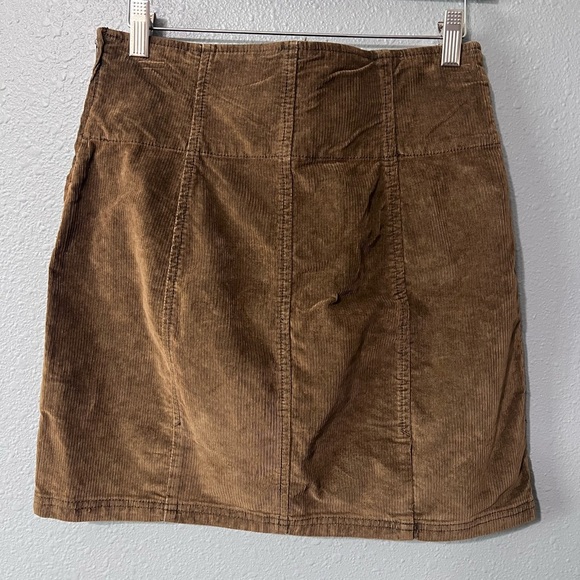 Free People Women’s Size Small  Brown A-Line Corduroy Mini Skirt Flat Front EUC. - Picture 2 of 7